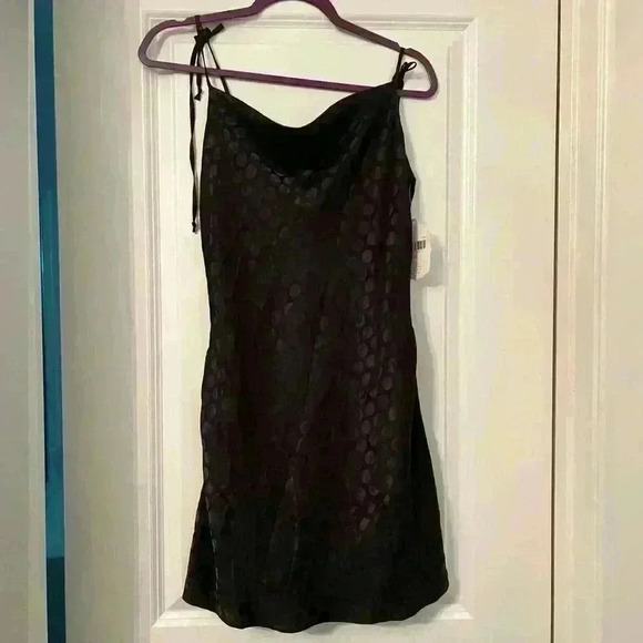 NWT ALTER'D STATE Small Black mini dress with tie straps - Picture 4 of 5